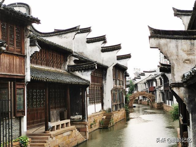 北京仁爱堂：帕金森晚期为什么会出现尿失禁呢？中医上讲是这样的【...】